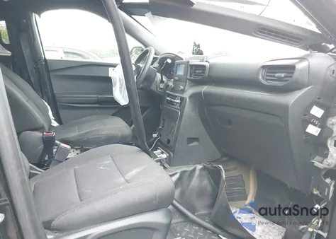 2022 Ford Police Interceptor z USA, uszkodzony, nr VIN 1FM5K8AW2NNA02047